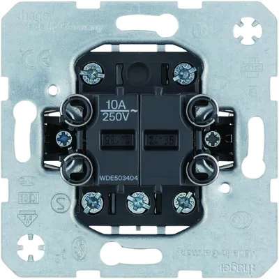 Mechanizm łącznika 2-klawiszowego Hager one.platform WDE503404, 4 styki zwierne, 10A 250V, widok z tyłu.
