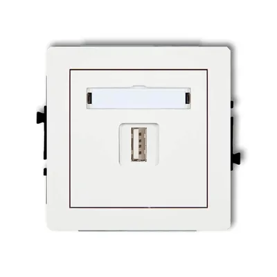 Gniazdo pojedyncze USB-AA 3.0 Karlik DECO DGUSB-5 w białym połysku z otworem USB i polem opisowym.