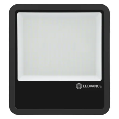 Naświetlacz LED Floodlight 200W marki Ledvance o barwie ciepłej 3000K, strumieniu świetlnym 22000lm, klasie szczelności IP65, w kolorze czarnym.