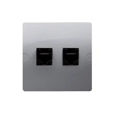 Gniazdo RJ45 kat. 5e i RJ11 w kolorze srebrny mat, seria Simon Basic, producent Kontakt-Simon.