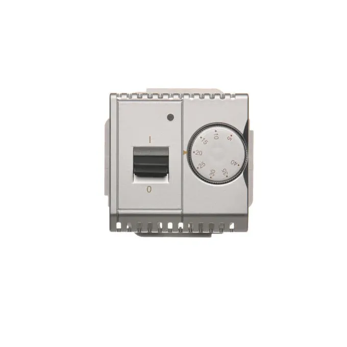 Srebrny matowy regulator temperatury z czujnikiem wewnętrznym Simon Basic BMRT10W.02/43, z pokrętłem do ustawiania temperatury i przełącznikiem.