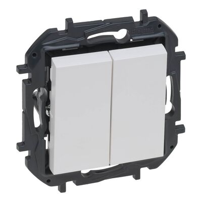 Łącznik podwójny, świecznikowy Biały Legrand Niloe Step - 863105B