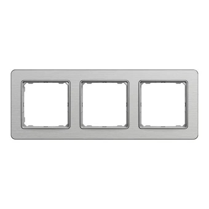Ramka potrójna Schneider Sedna Elements SDD370803U ze szczotkowanego aluminium, na białe tło.
