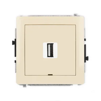 Gniazdo USB-A 2.0 pojedyncze Karlik DECO w kolorze beżowym, z jednym portem USB do ładowania urządzeń.