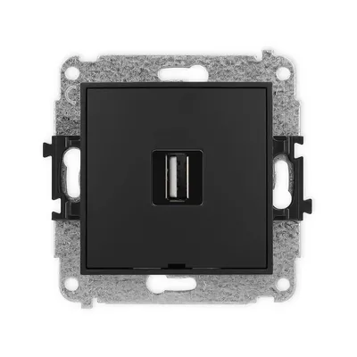 Gniazdo USB-A 2.0 pojedyncze Karlik MINI w kolorze czarny mat, z metalowym mocowaniem.