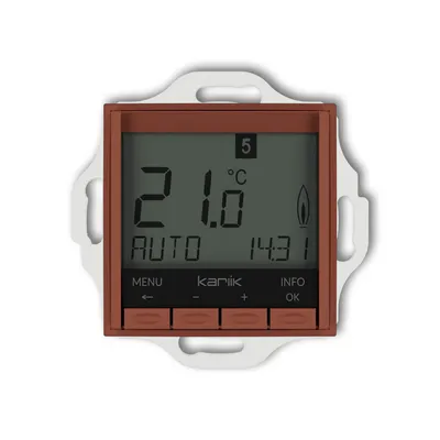 Elektroniczny regulator temperatury Karlik ICON w kolorze terakoty z białym podświetleniem, wyświetlający aktualną temperaturę 21.6°C.