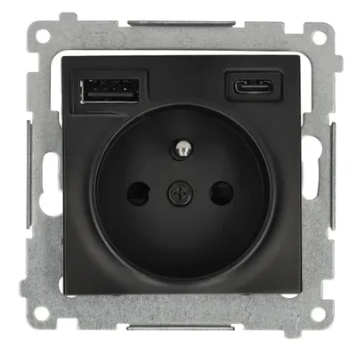 Gniazdo pojedyncze Simon 54 w kolorze czarny mat z jednym gniazdem zasilającym i dwoma portami USB (typ C i A) do ładowania urządzeń.