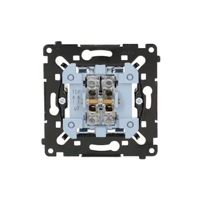 Mechanizm łącznika krzyżowego Simon 54 z zaciskami śrubowymi 16AX, widok od tyłu.