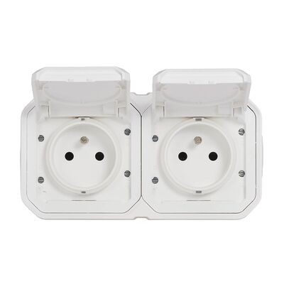 Gniazdo podwójne z uziemieniem poziome natynkowe Biały Legrand Nowe Plexo IP55 - 069778L