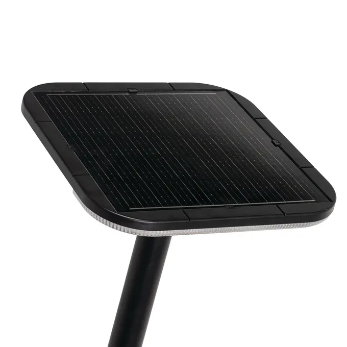 Czarna oprawa solarna LED Kanlux PARENO SLR 25W z panelem fotowoltaicznym i czujnikiem ruchu, IP-54.